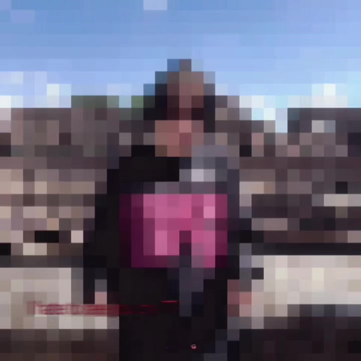 @🖤