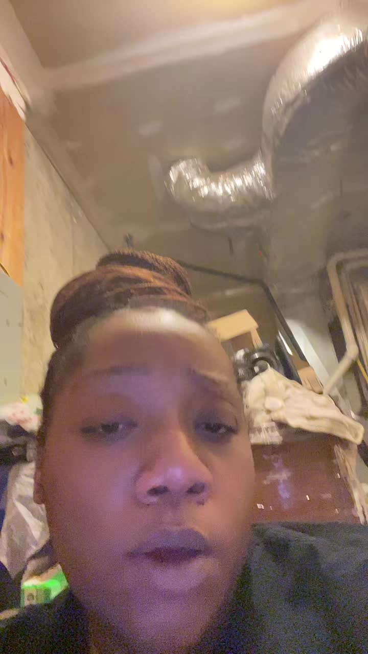 @Dee_nuggss