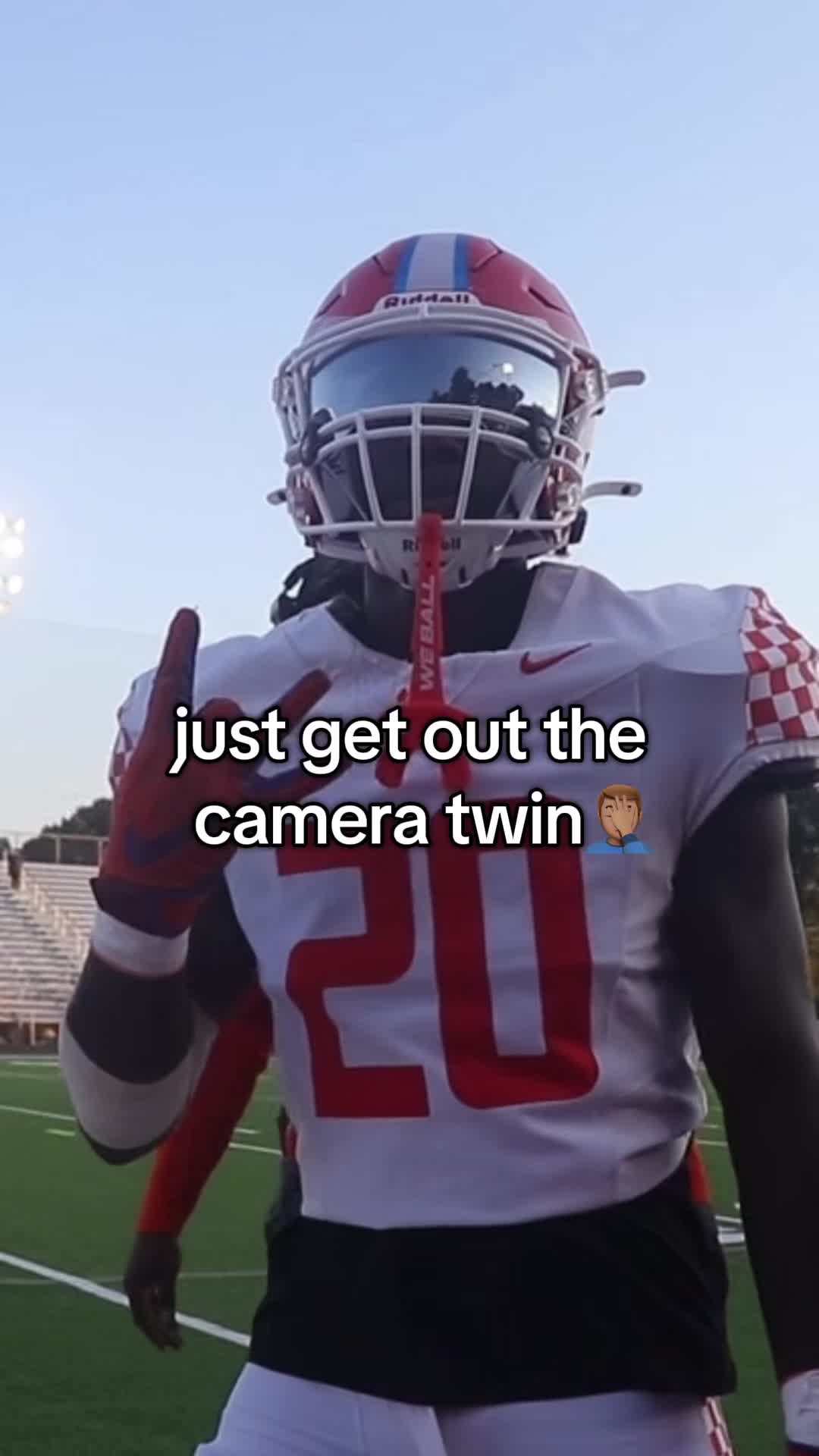 @1luuhz_