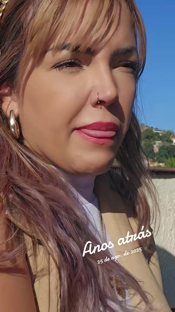 @debora1ofc