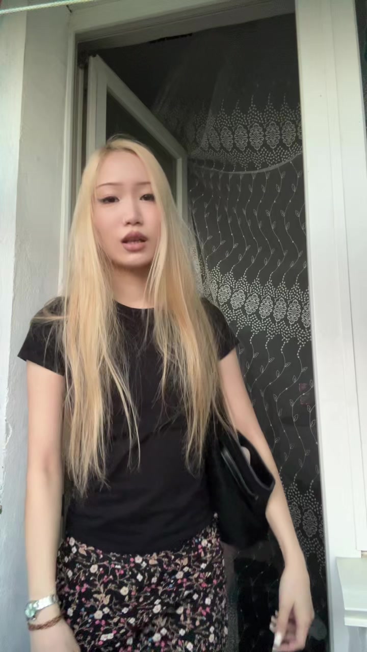 @左娅娜