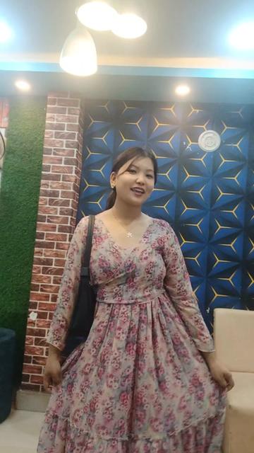 @लेआ गुरुङ