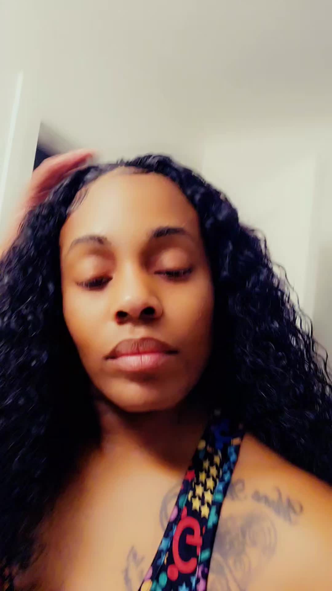 @divinedivacouture