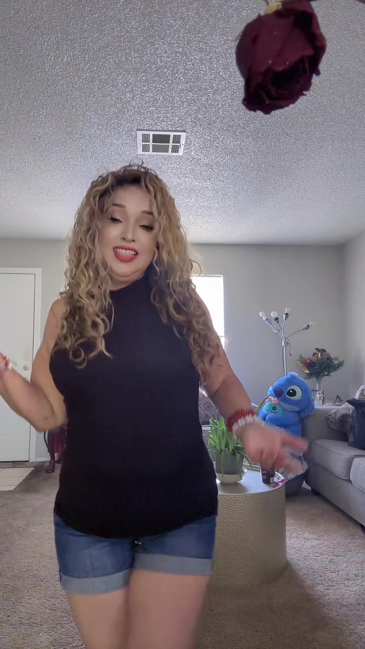 @😈Flakita Figueroa♋️