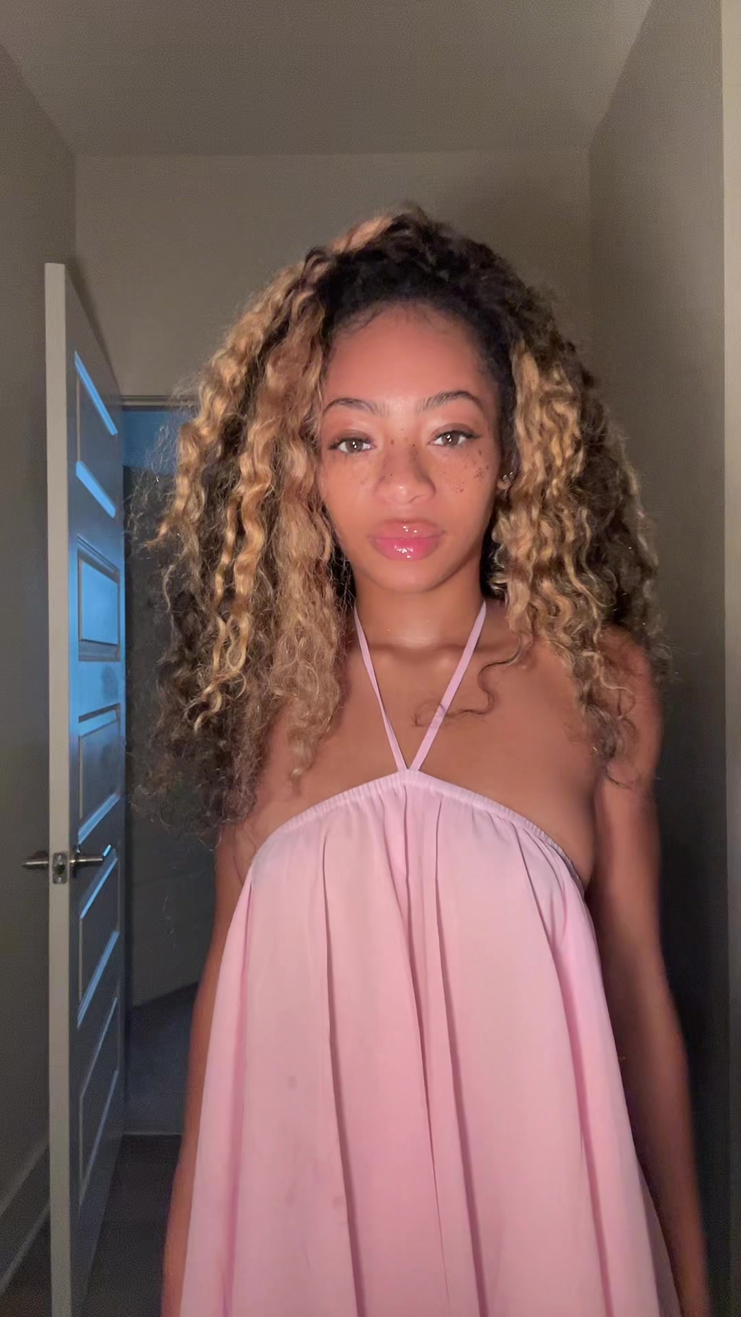 @sanaaaizhanee