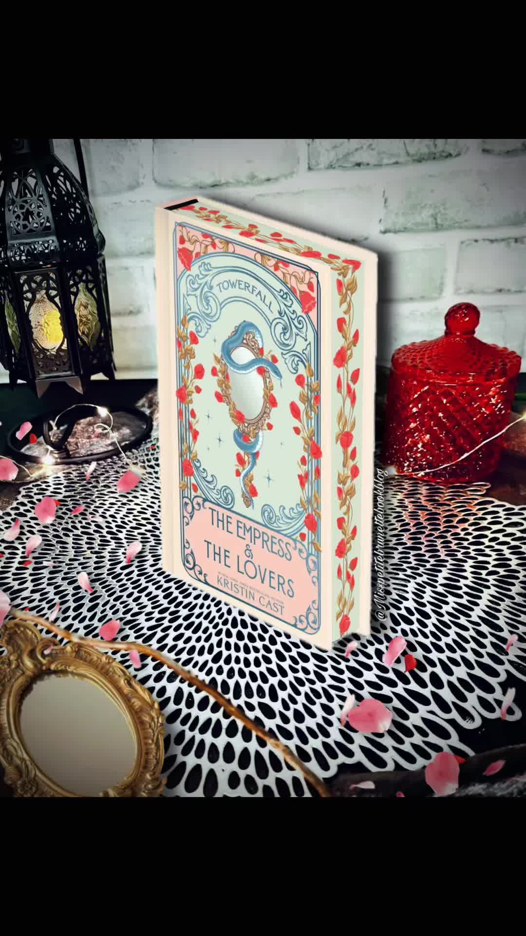 @MissPetiteBrunetteBookBlog