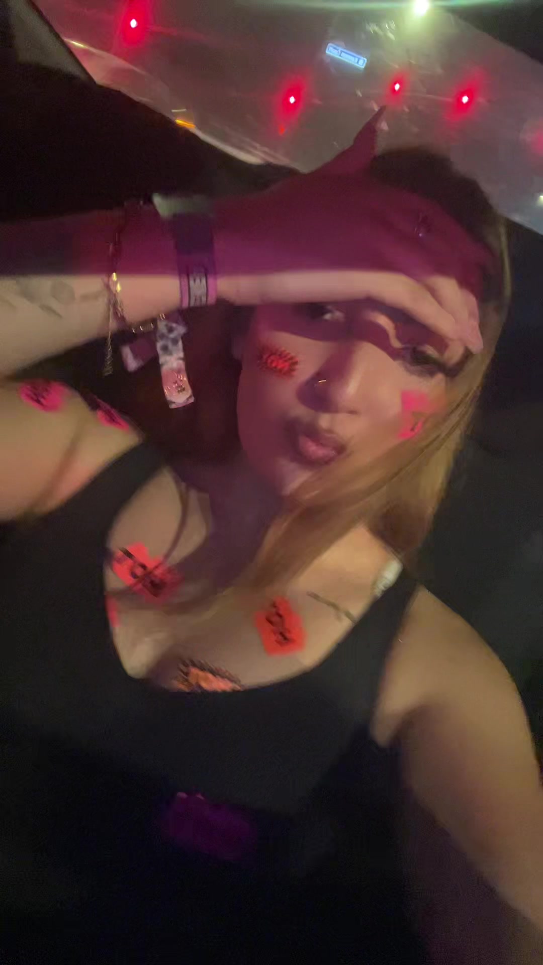 @Julieana
