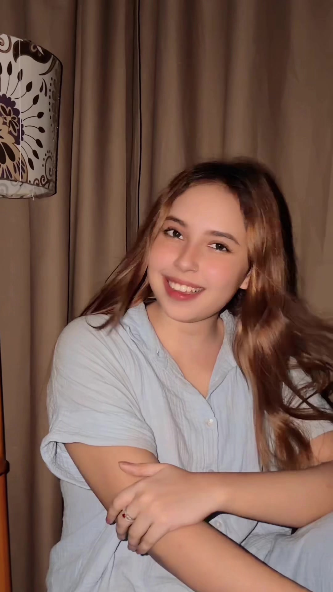 @xshaya×