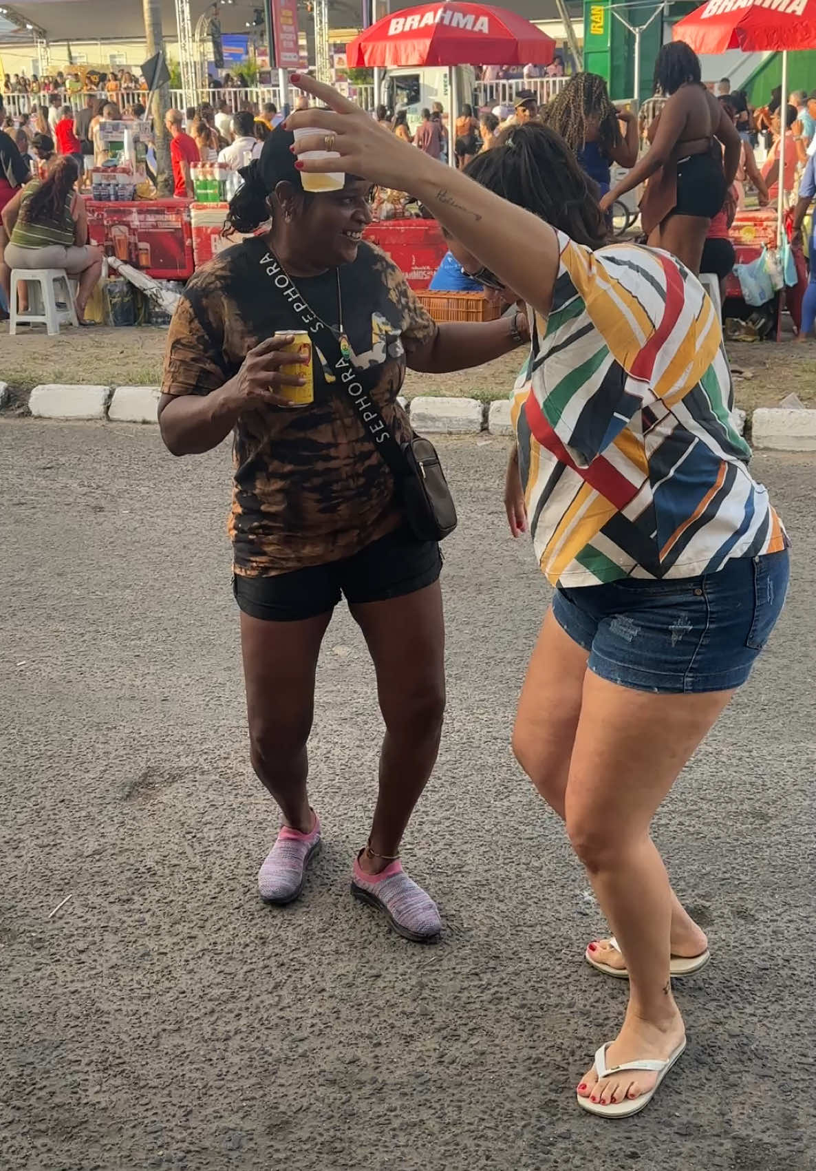 @&Aacute;dila C. B. Souza