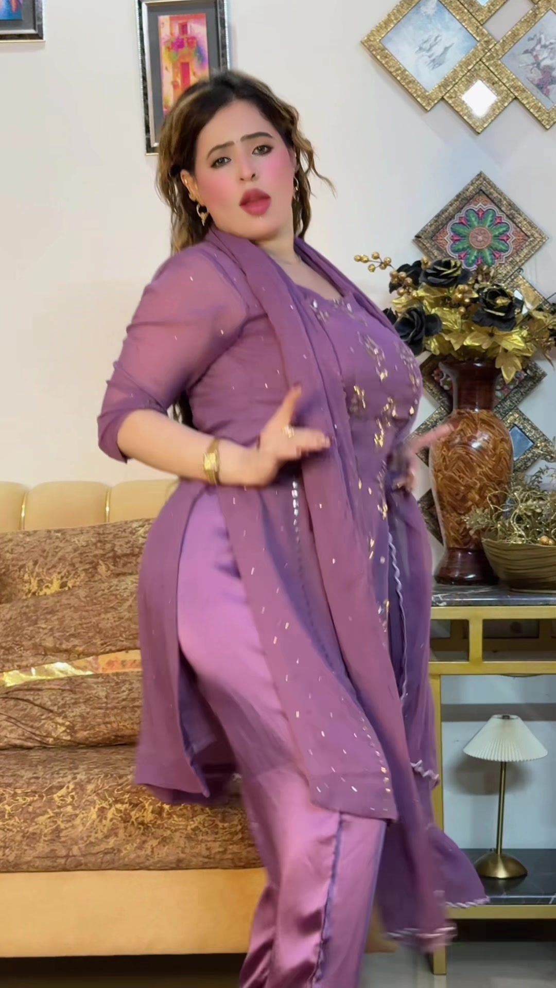@❤️Waffa khan ♥️