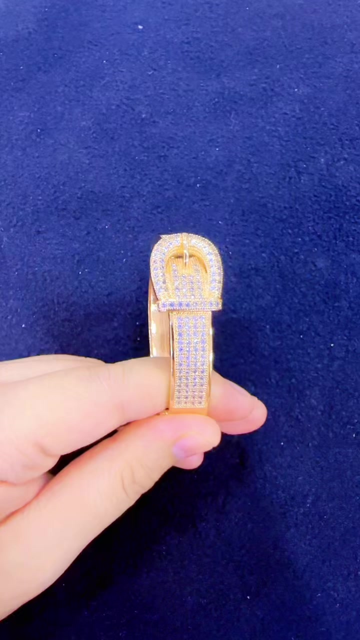 @មួយឡេង ហាងមាសពេជ្រ