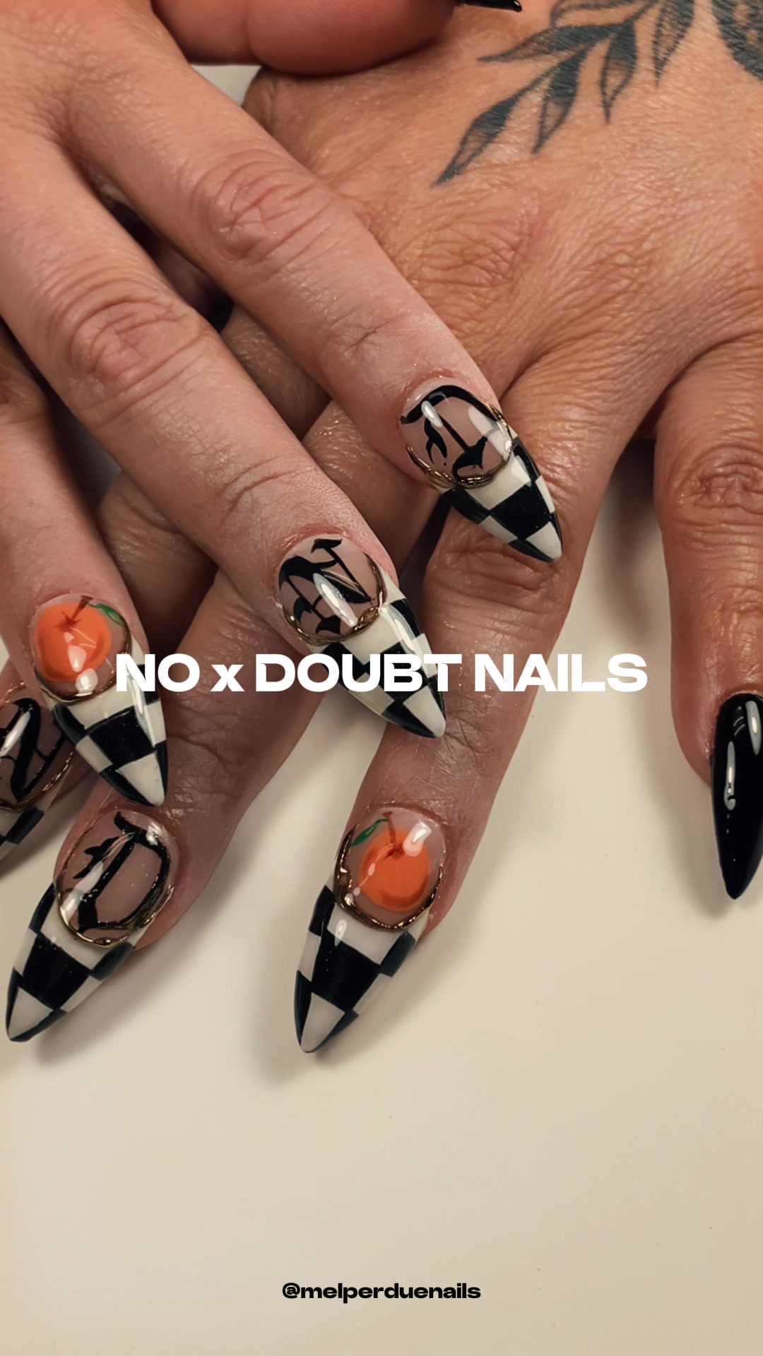 @Mel | Russian Manicurist
