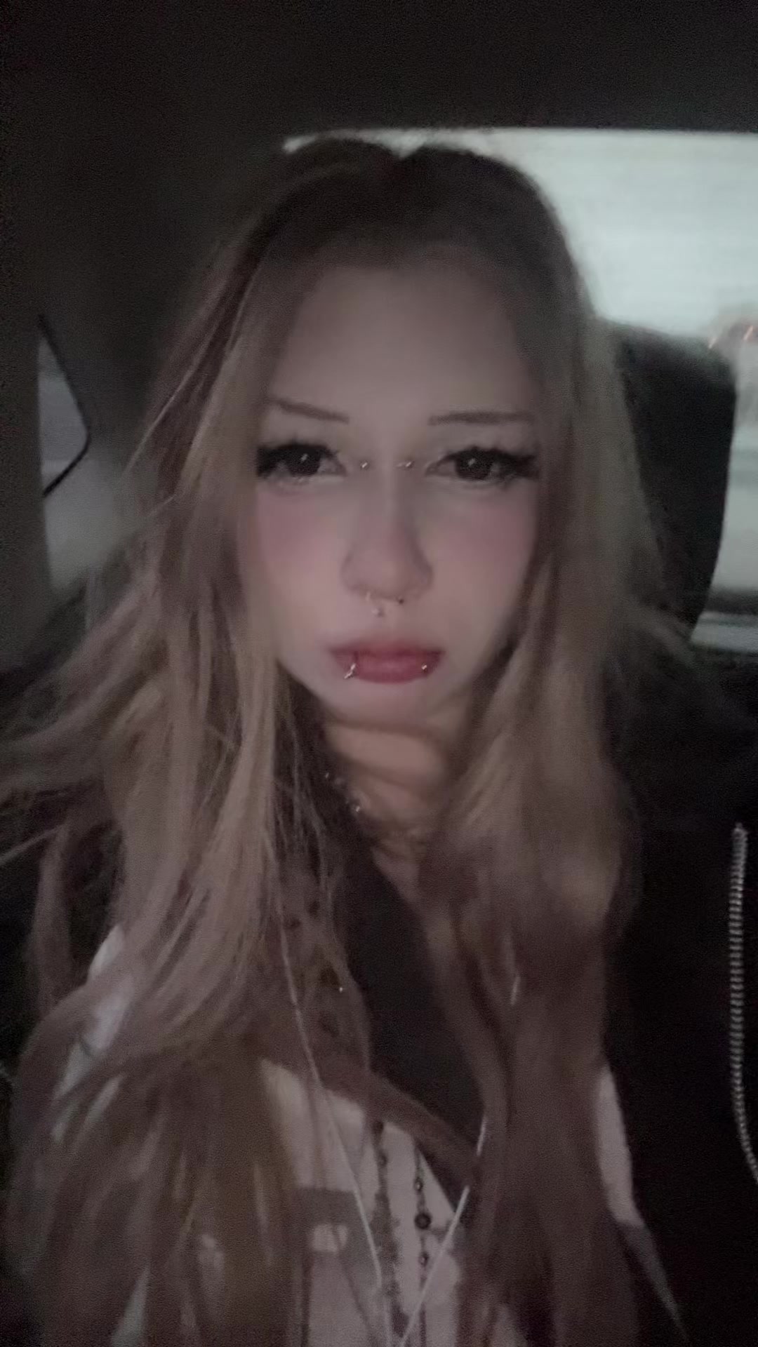 @лола <33