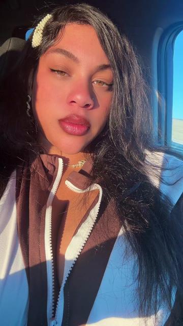 @NaanaBigFine🐝🍯