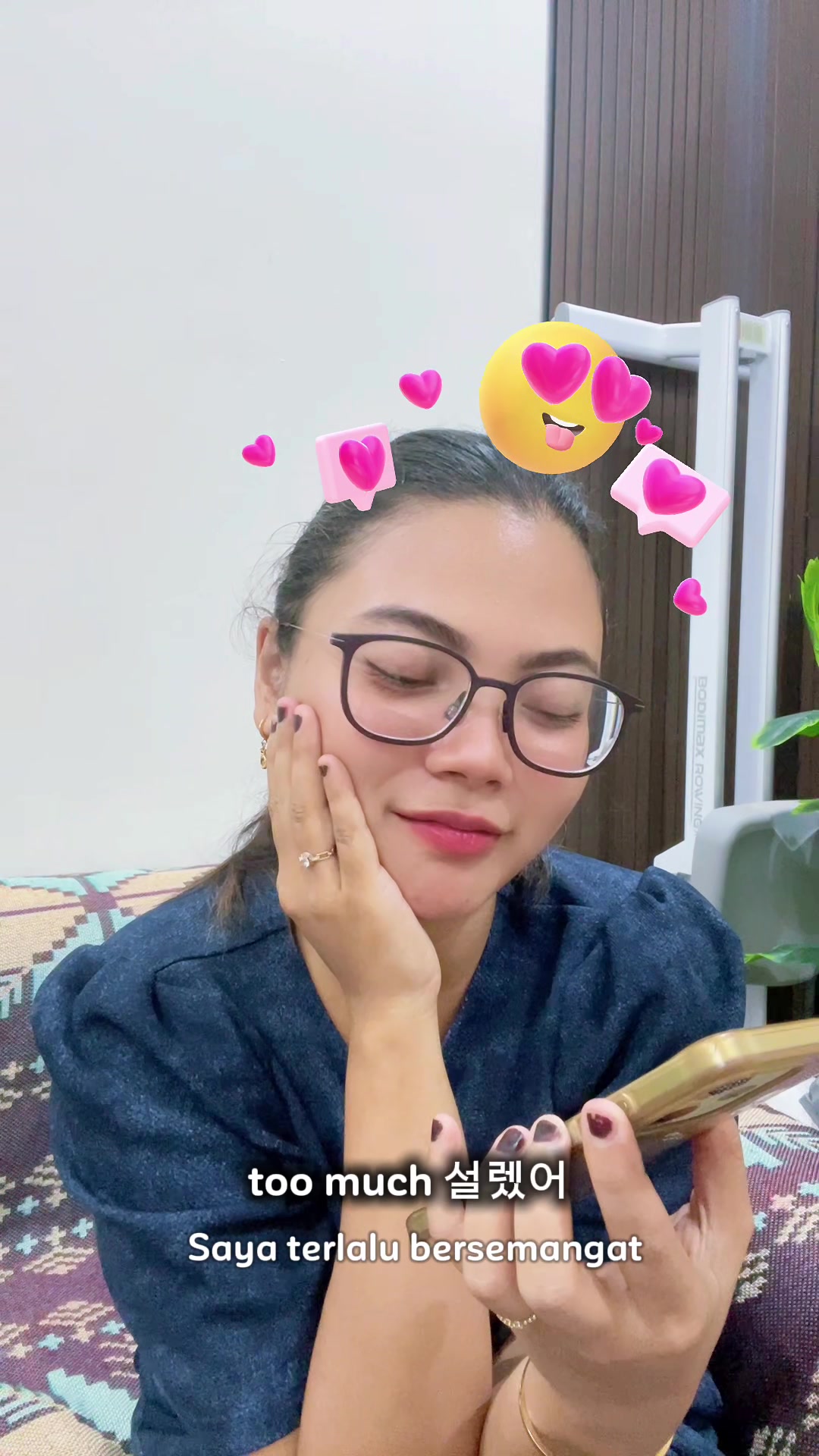@Humaira_29