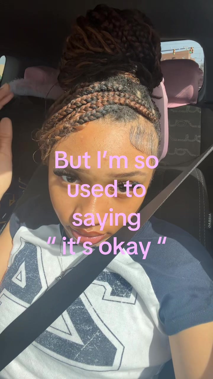 @thatgirlwthedimples