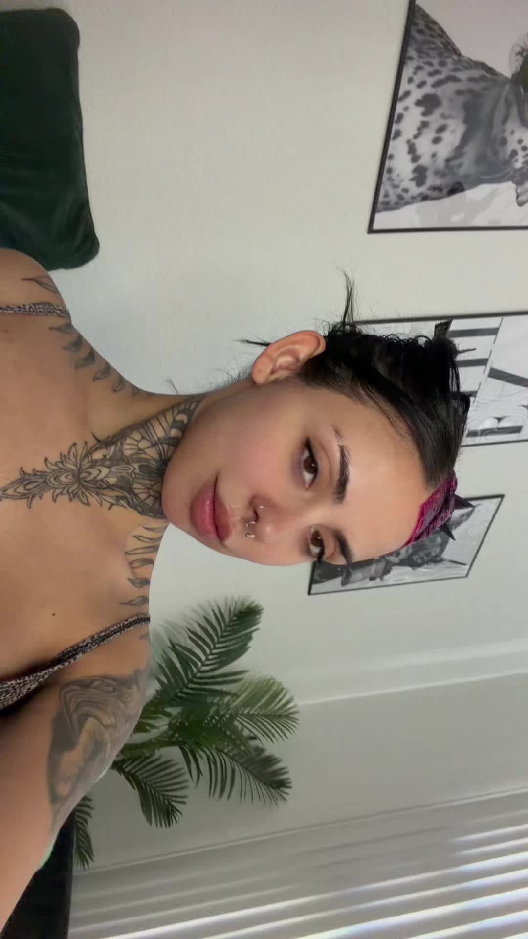 @villaincyn