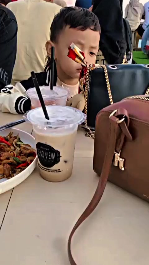 @Nyott🧸