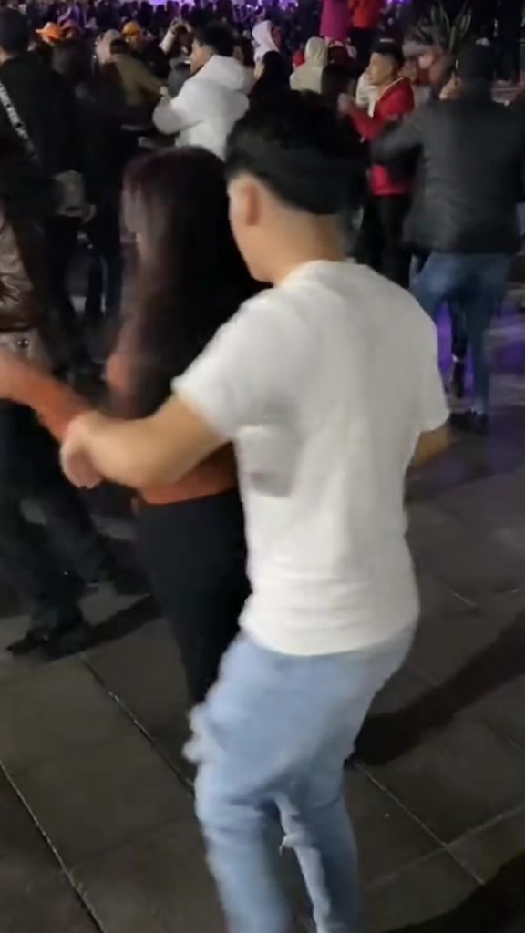 @Mundo  Cumbia