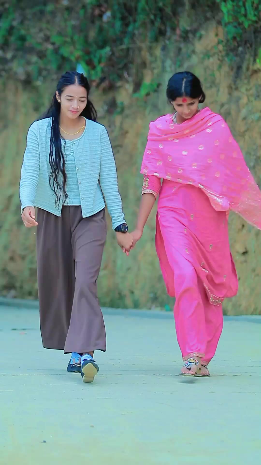 @Aaruuu😘🦋