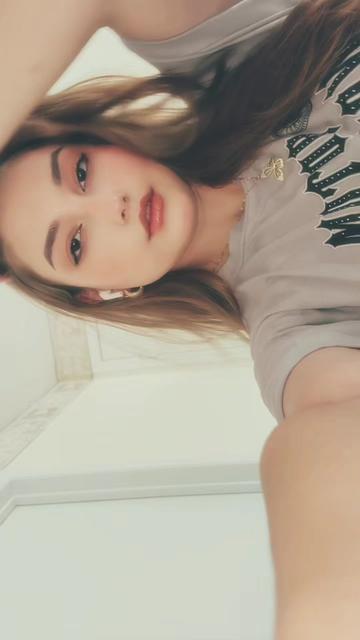 @🦢