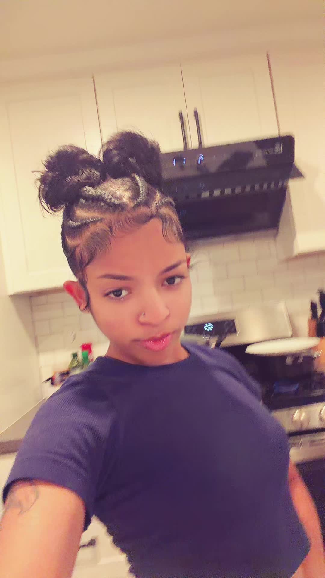 @thaonlyygirlyy