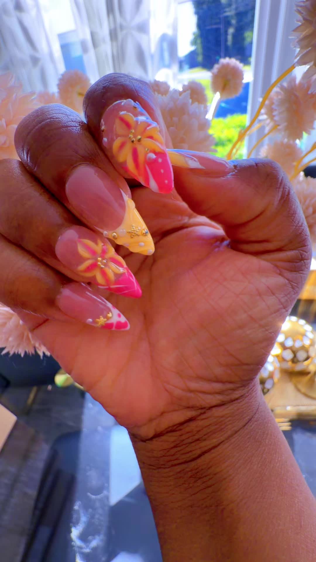 @🦋NERLIE CREATES