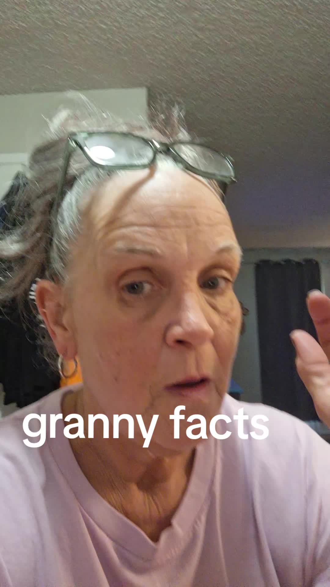 @granny at kitchen table 🎼🎵❌️