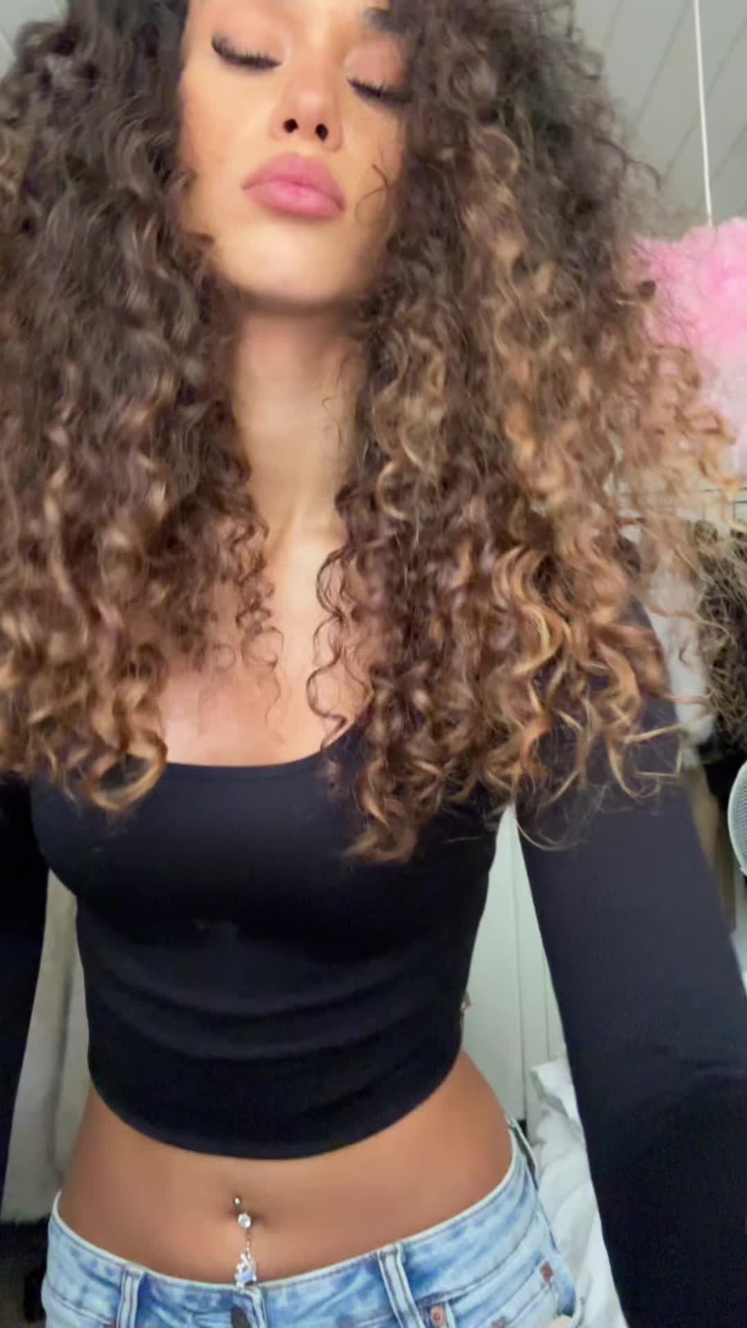 @nisahayro