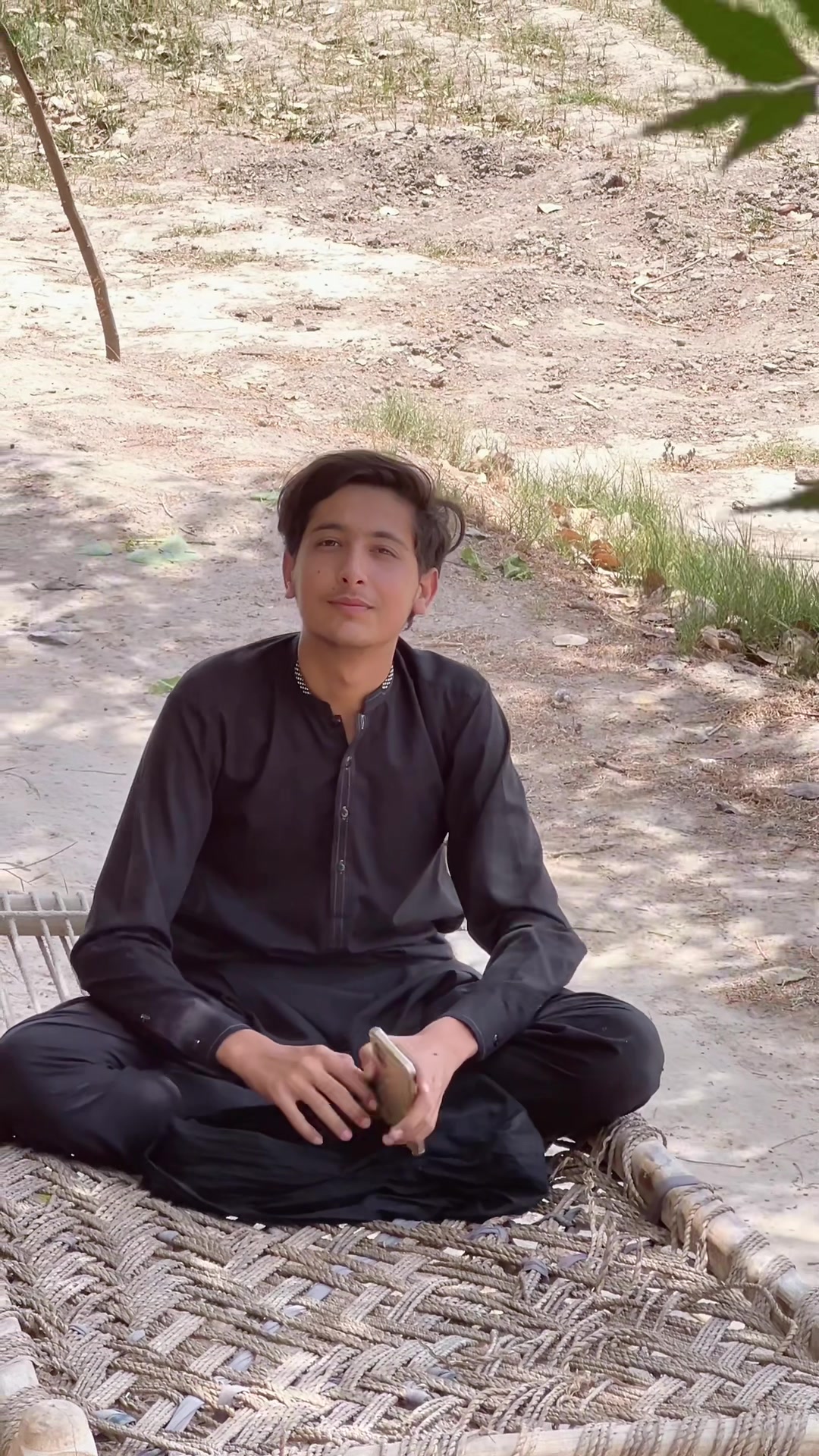 @Ali &𝑯𝒂𝒎𝒛𝒂 😶&zwj;🌫️