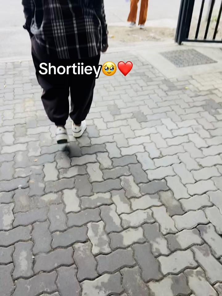 @Mickyla Boikanyo