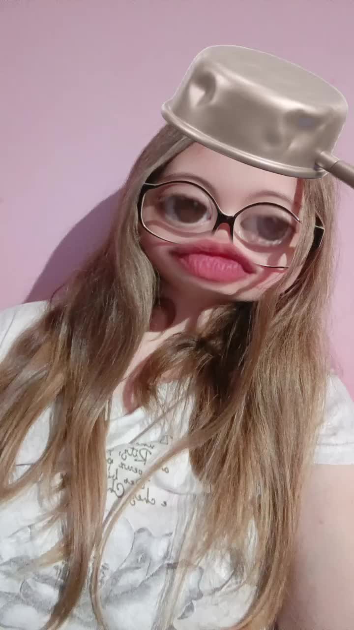 @🌴💜WIKTORIA WIKSONAX💜🌴