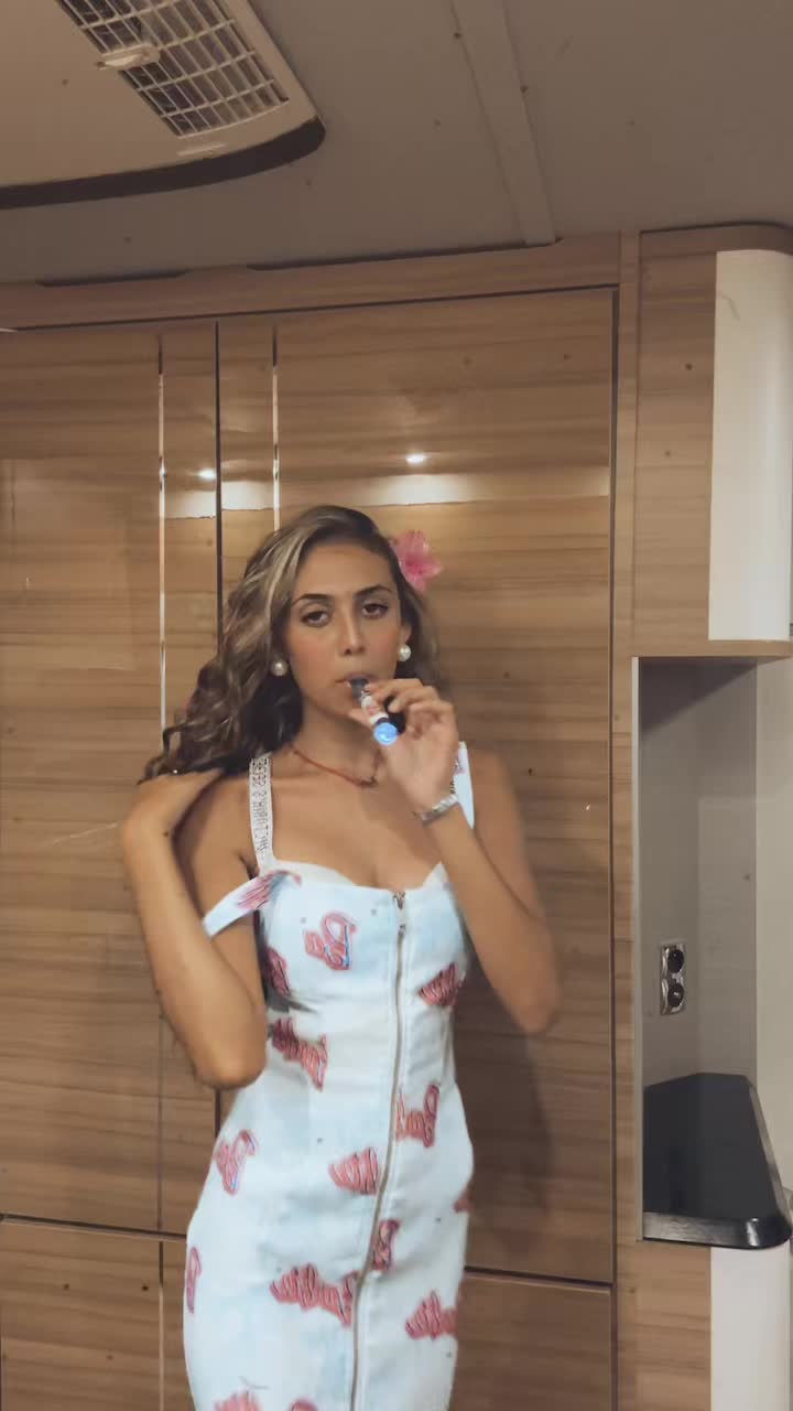 @Victoria_😽