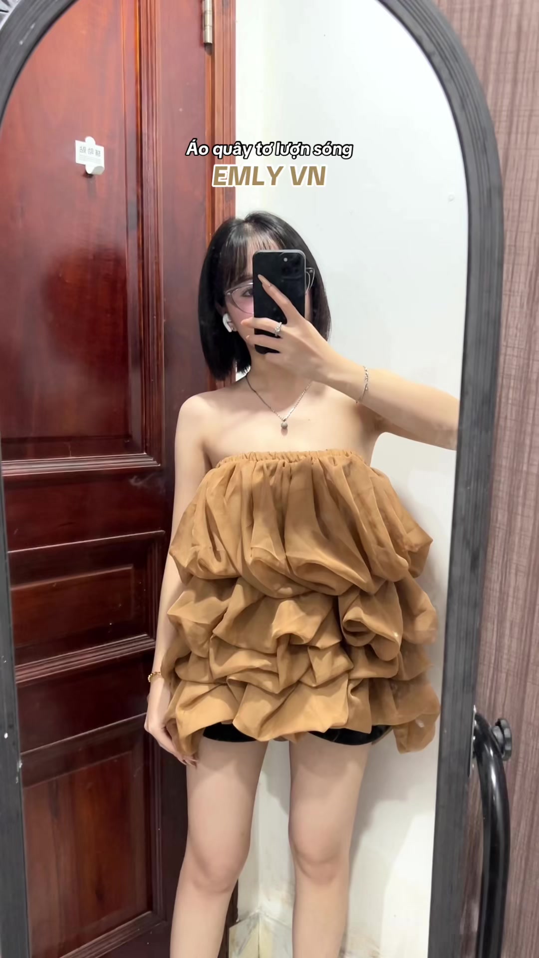 @Hợp