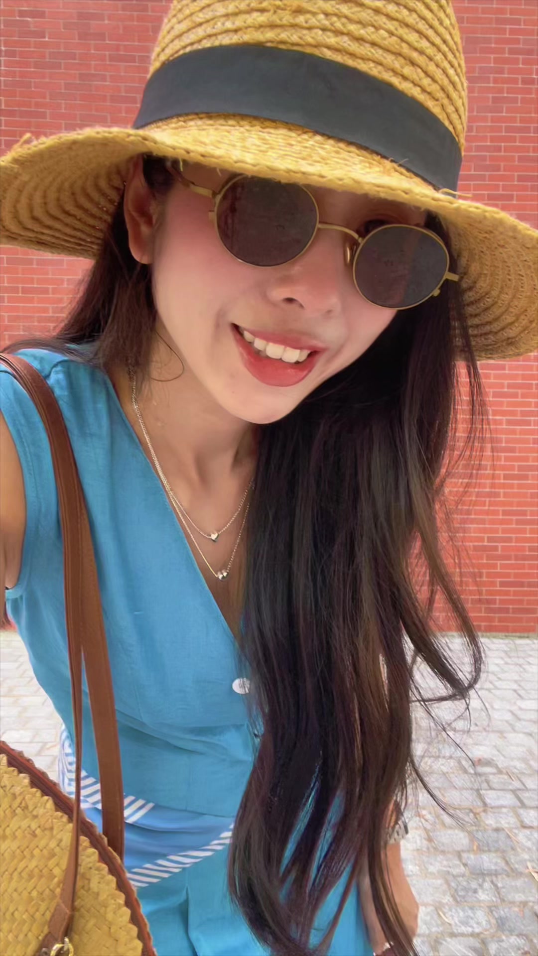 @C&ocirc; M&acirc;y H&agrave; Nội