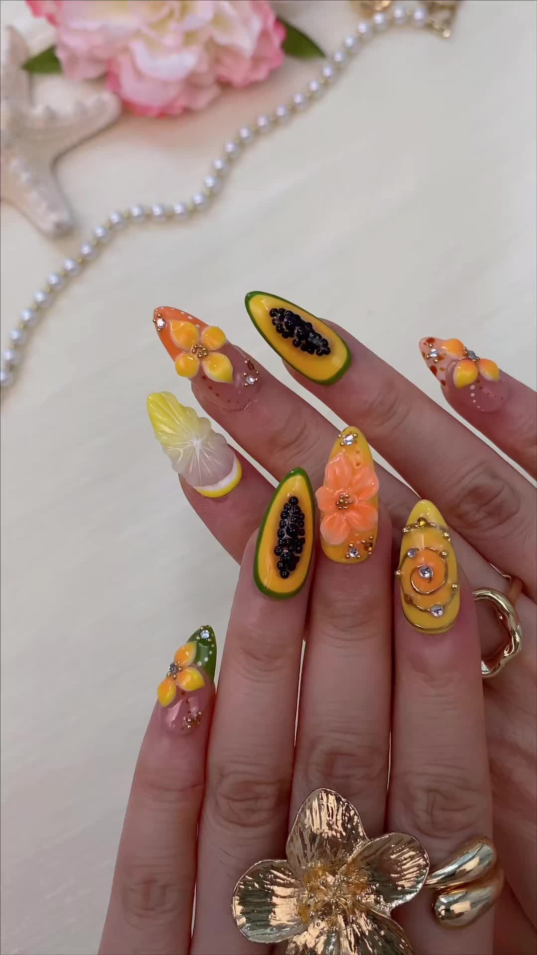 @Fullovenail