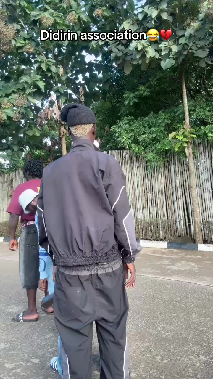 @𝐏𝐎𝐏 𝐁𝐎𝐈🦇
