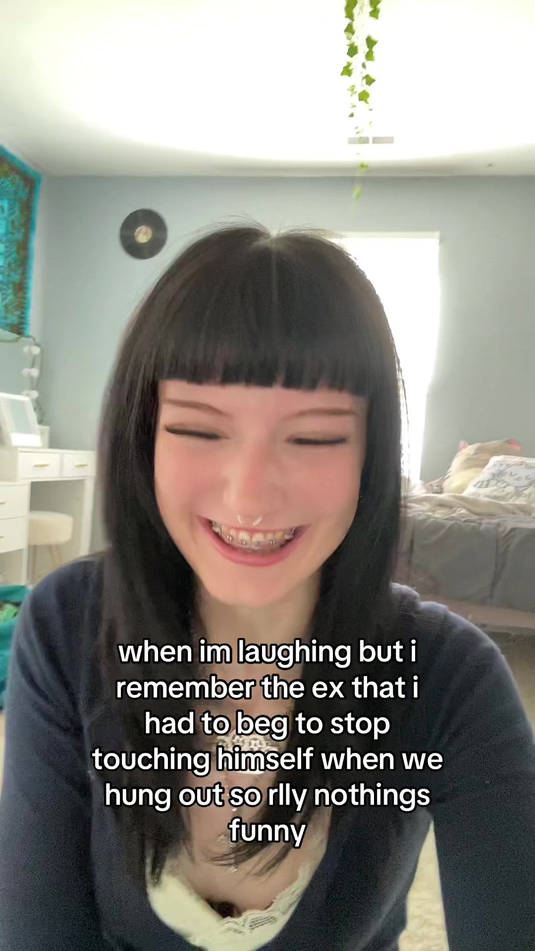 @⃟
