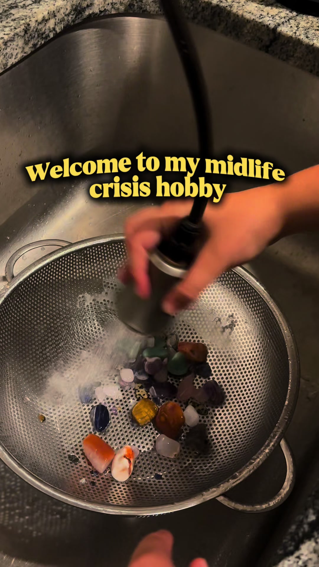 @MediocreMomsClub