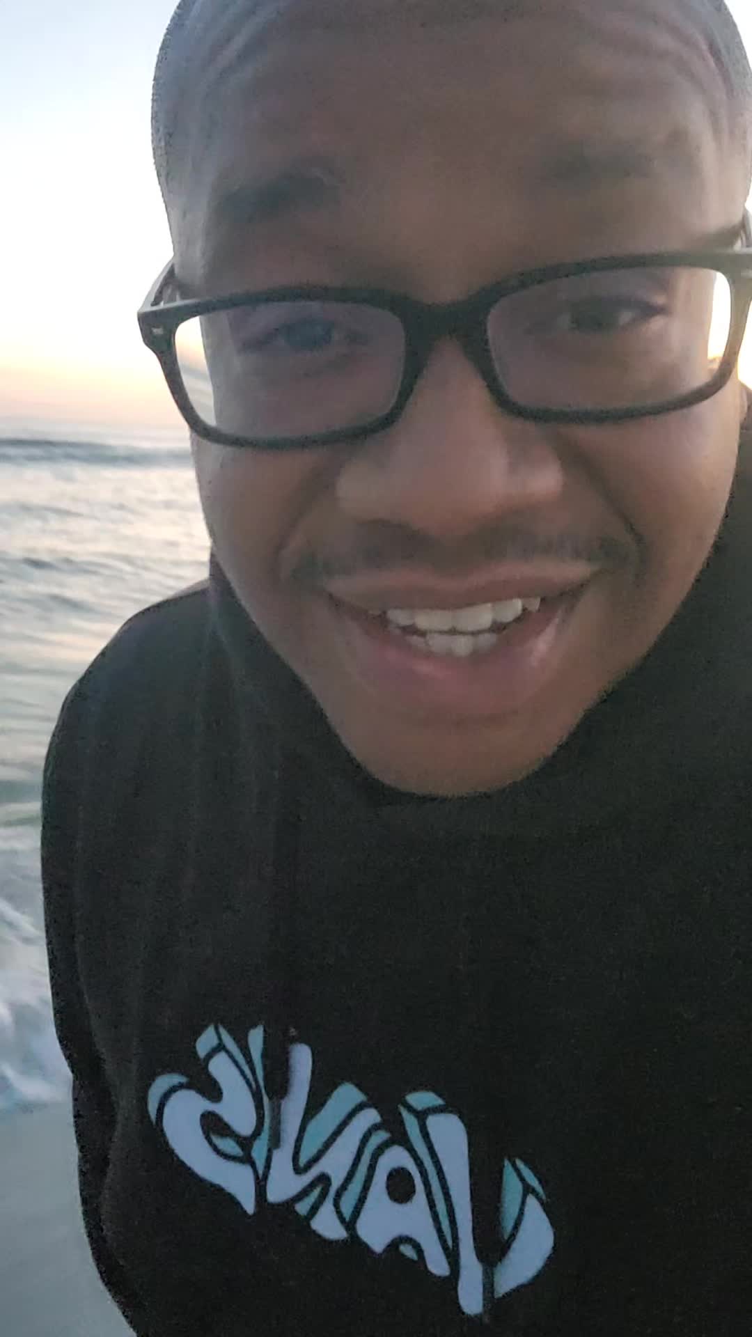 @TheBeachIsFree