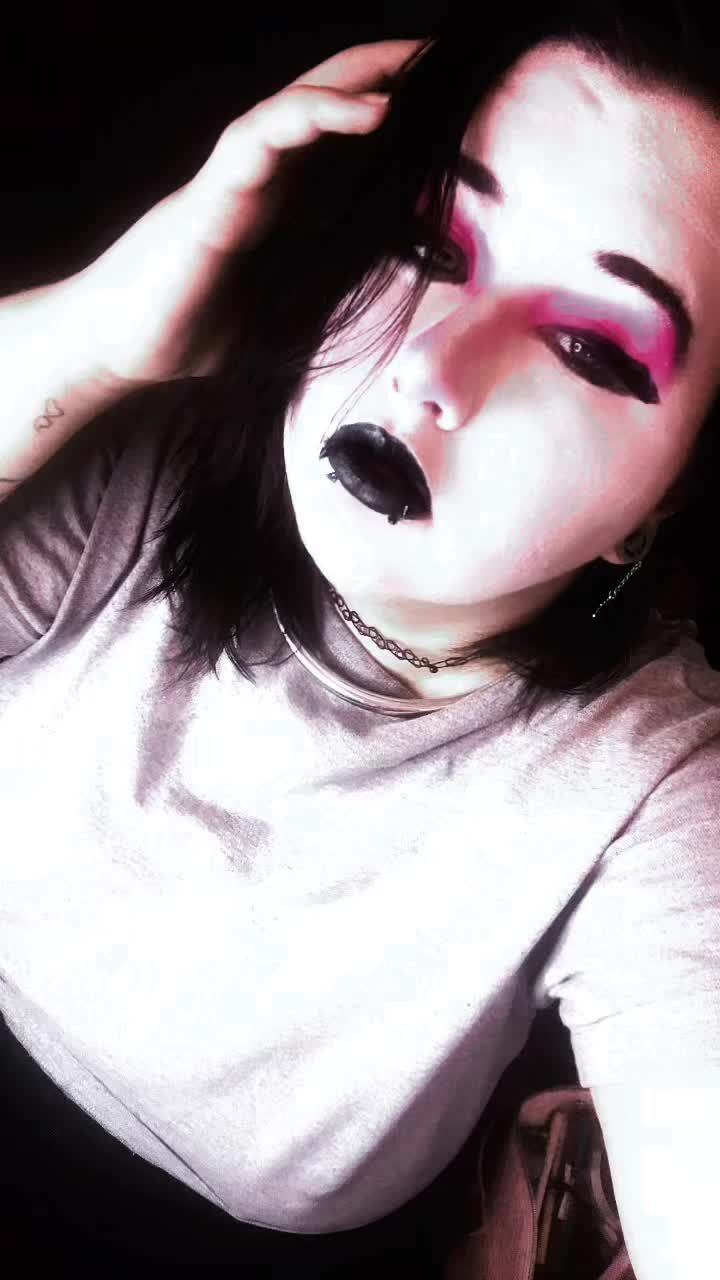 @sp00ky_treats