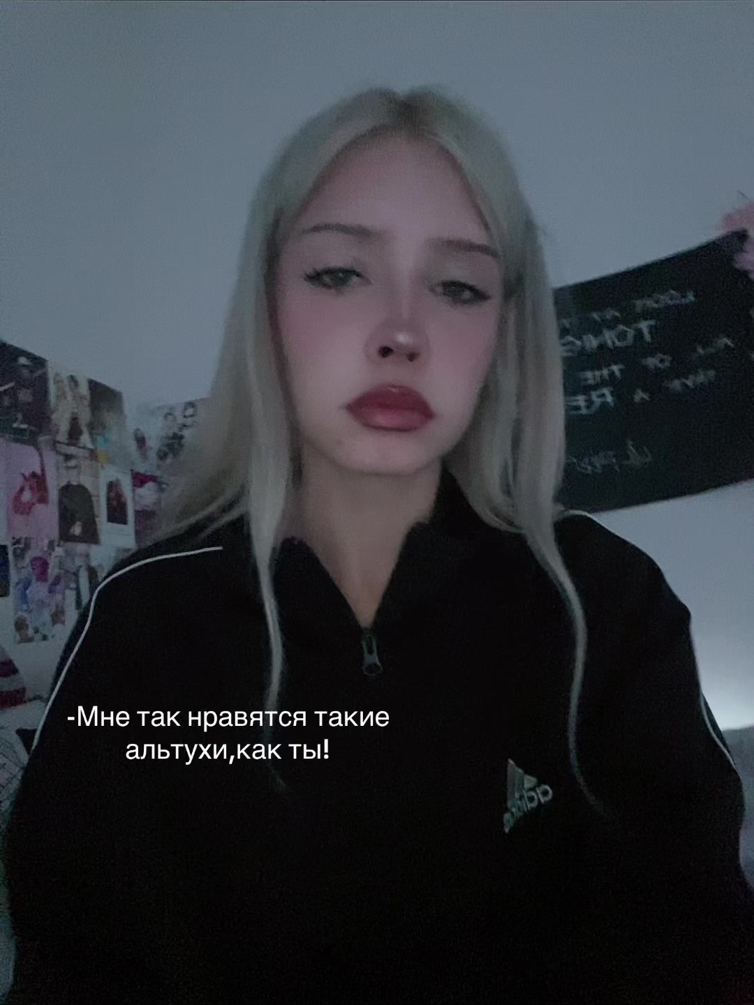 @👅