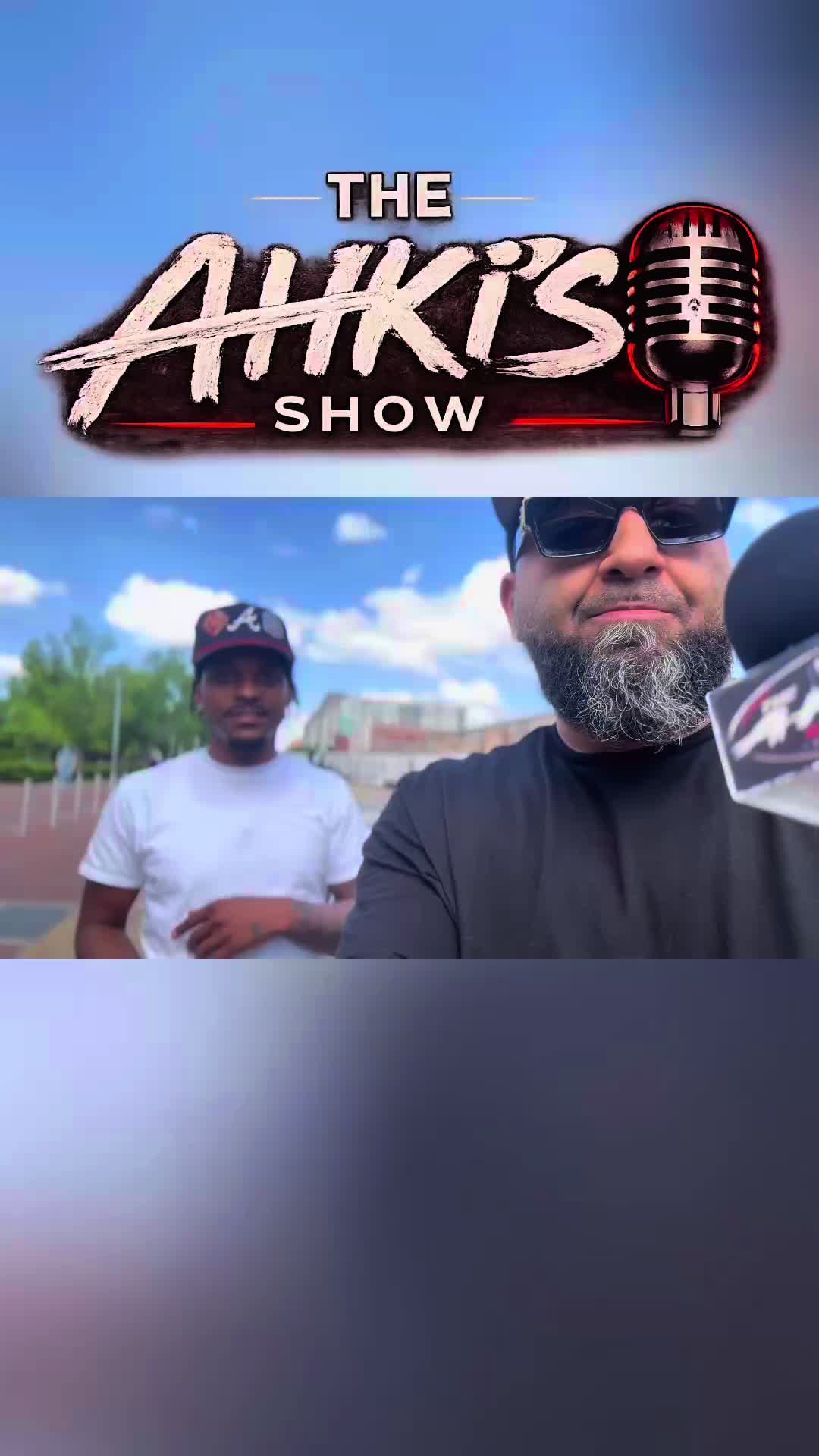@theahkisshow