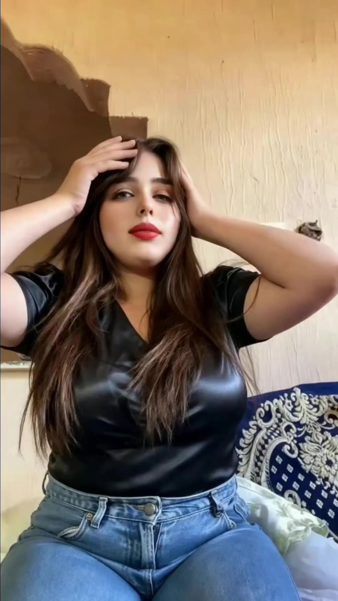 @من جهات اتصالك