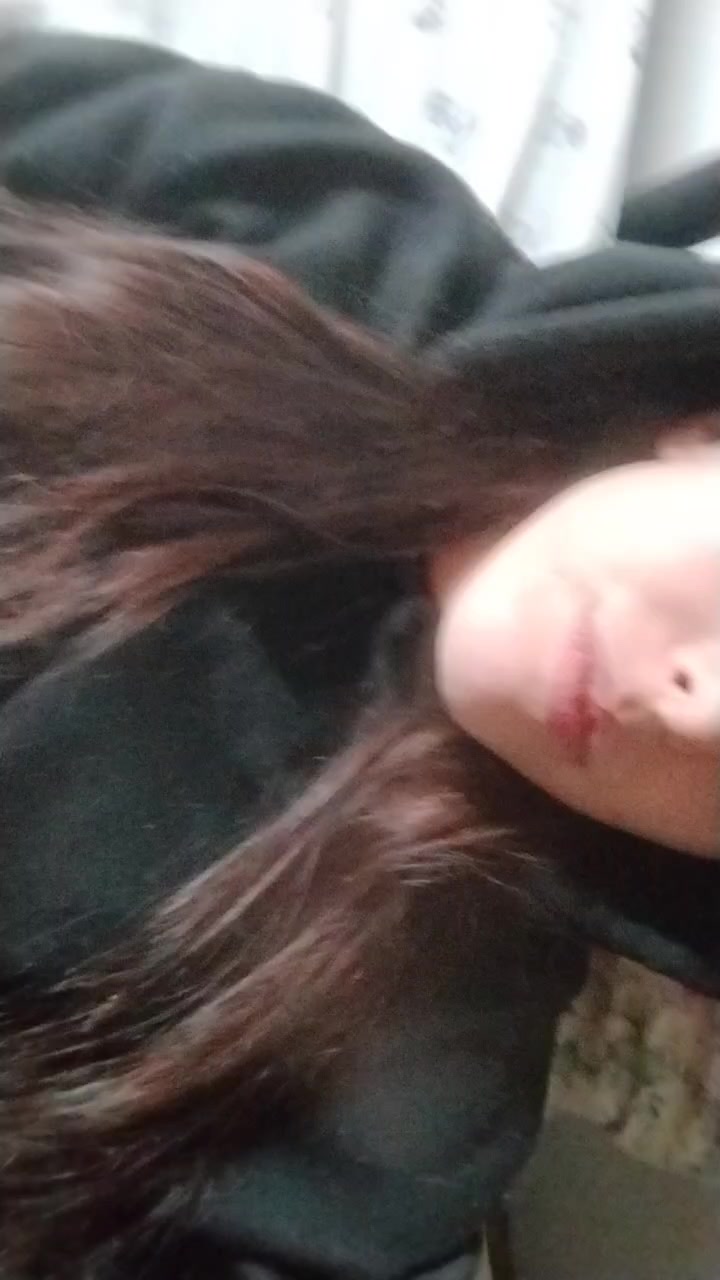 @Bella