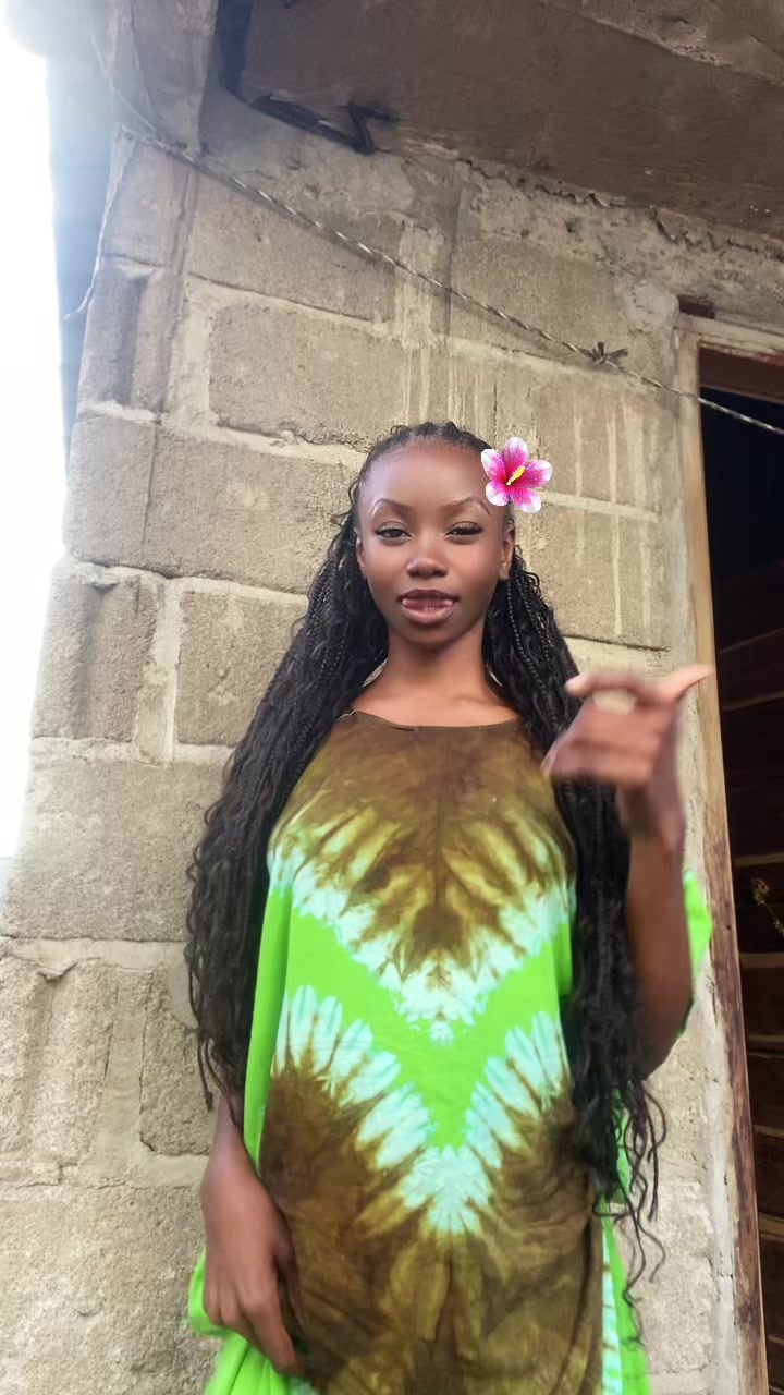 @Lily Barbie