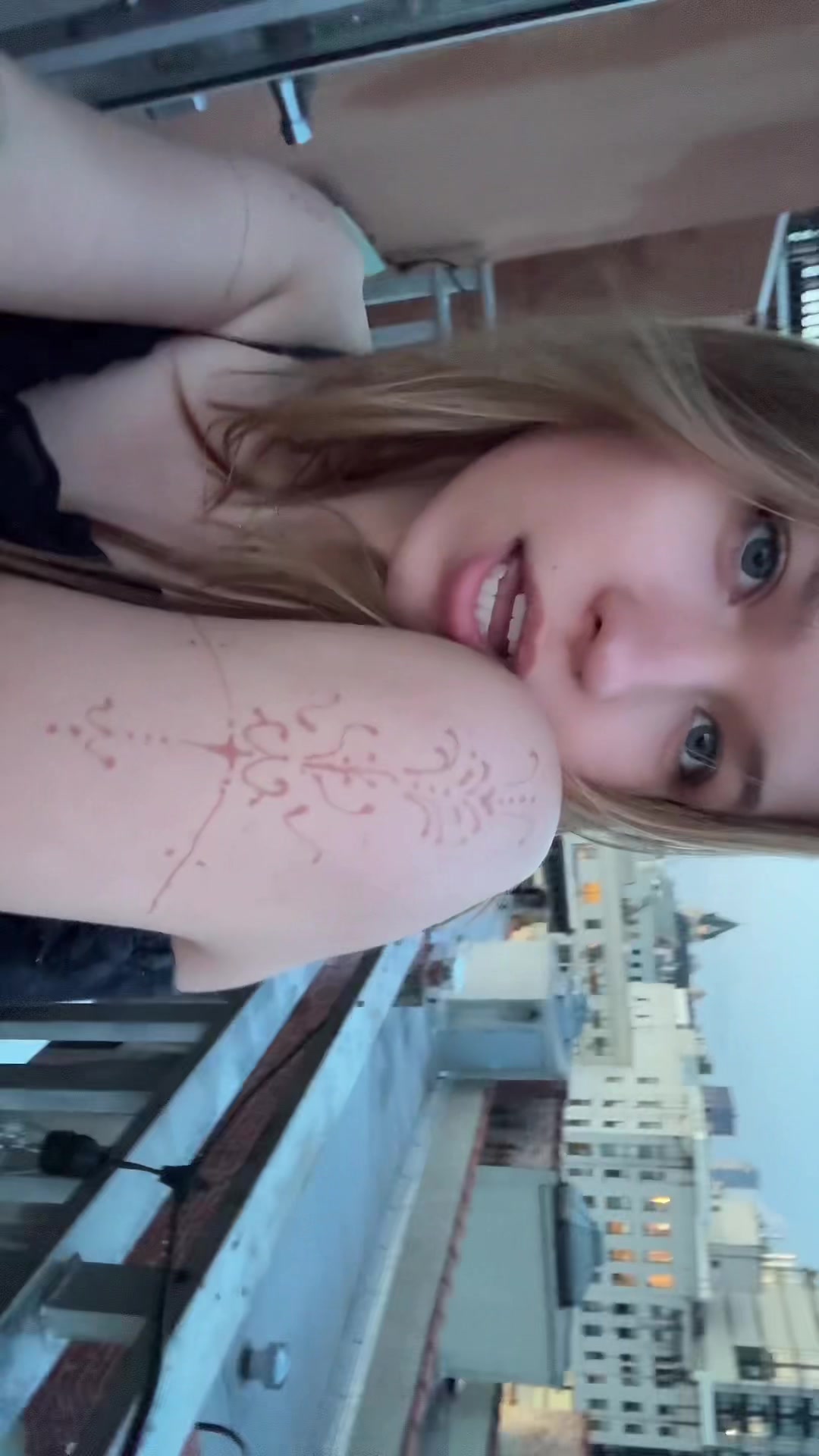 @l1v1w