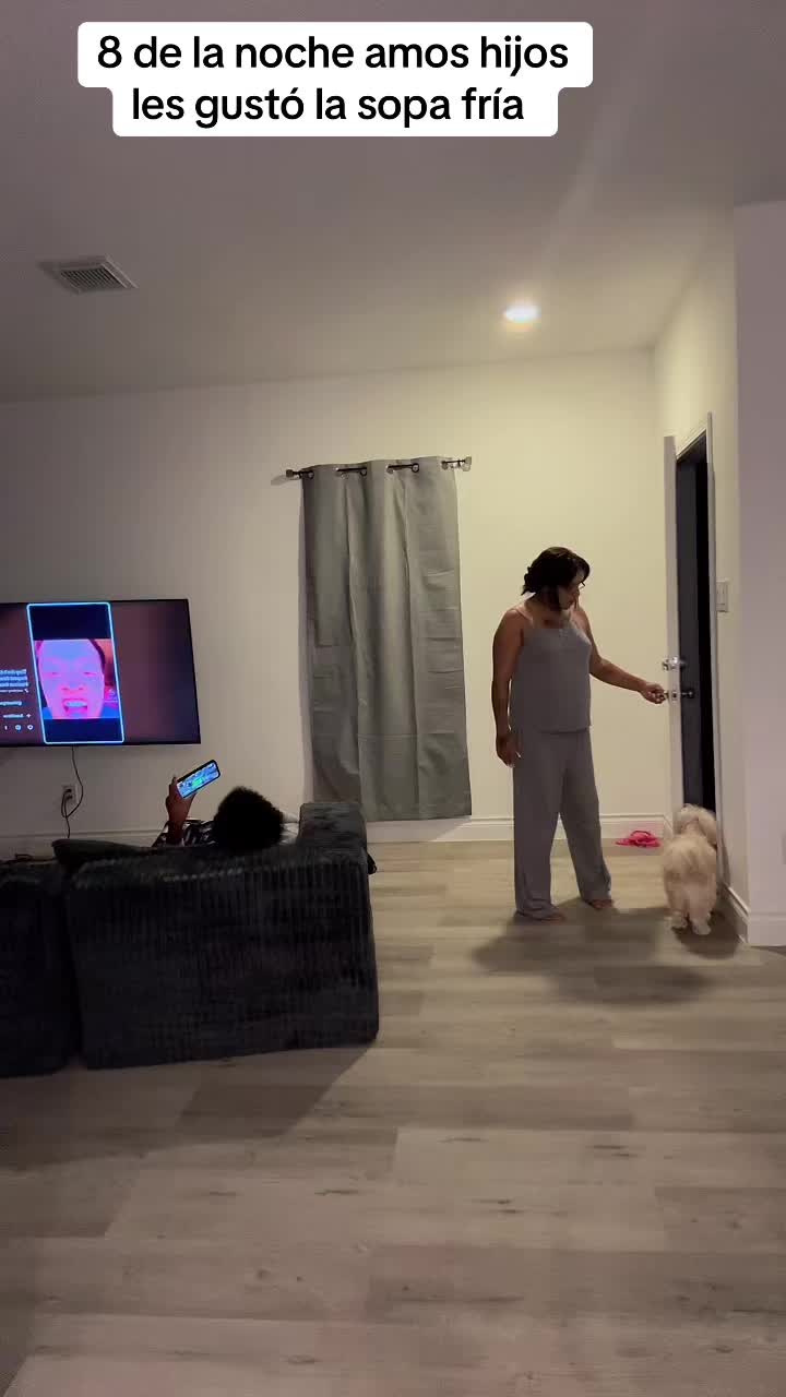 @lalalopez