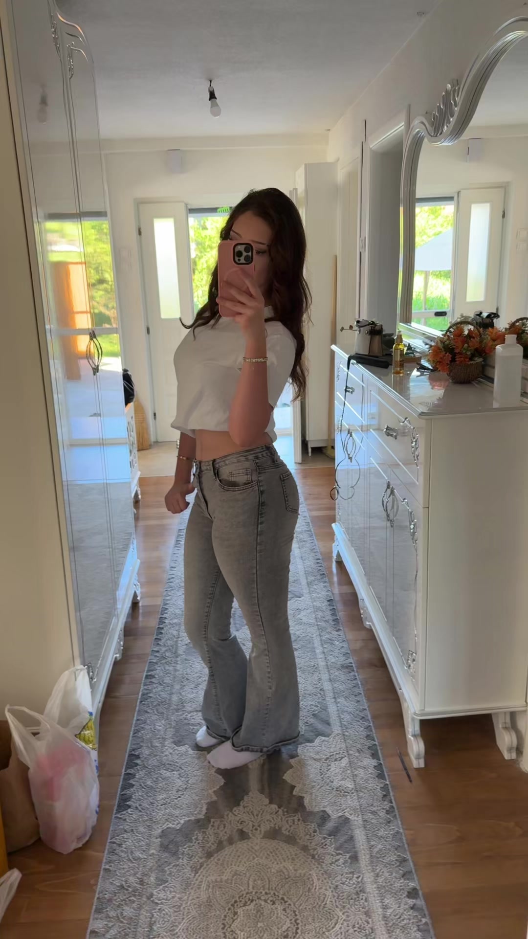 @𝑬