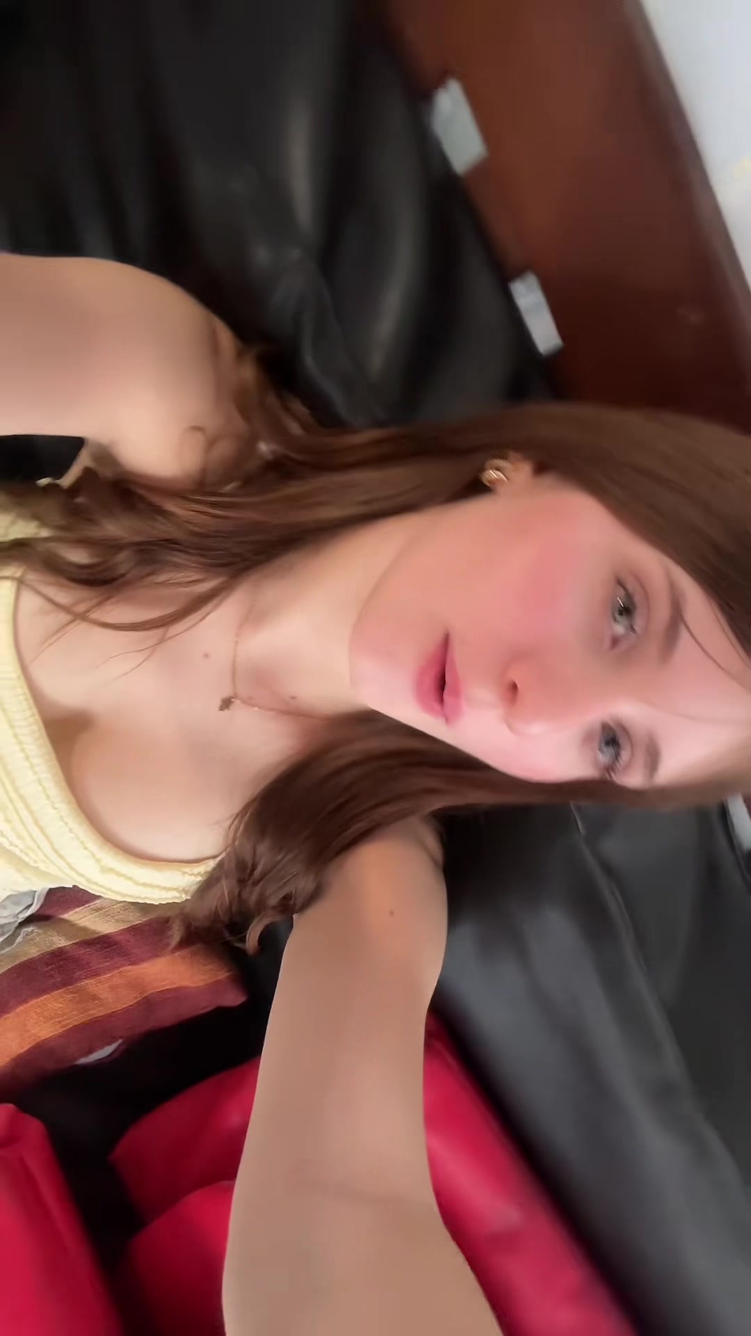 @v4lentinaaaaa._